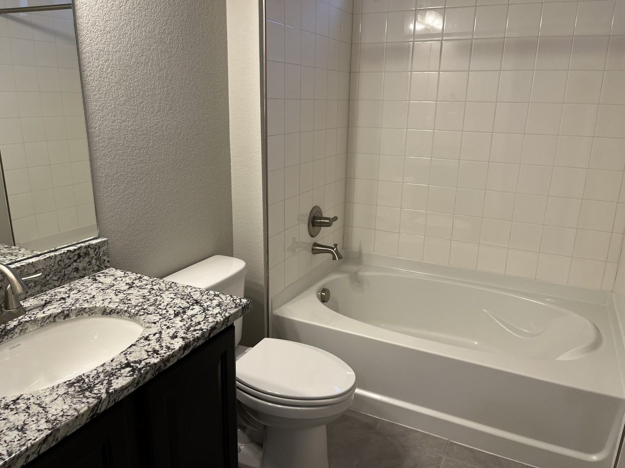 6531 Mineral Belt Dr - Photo 5 of 15