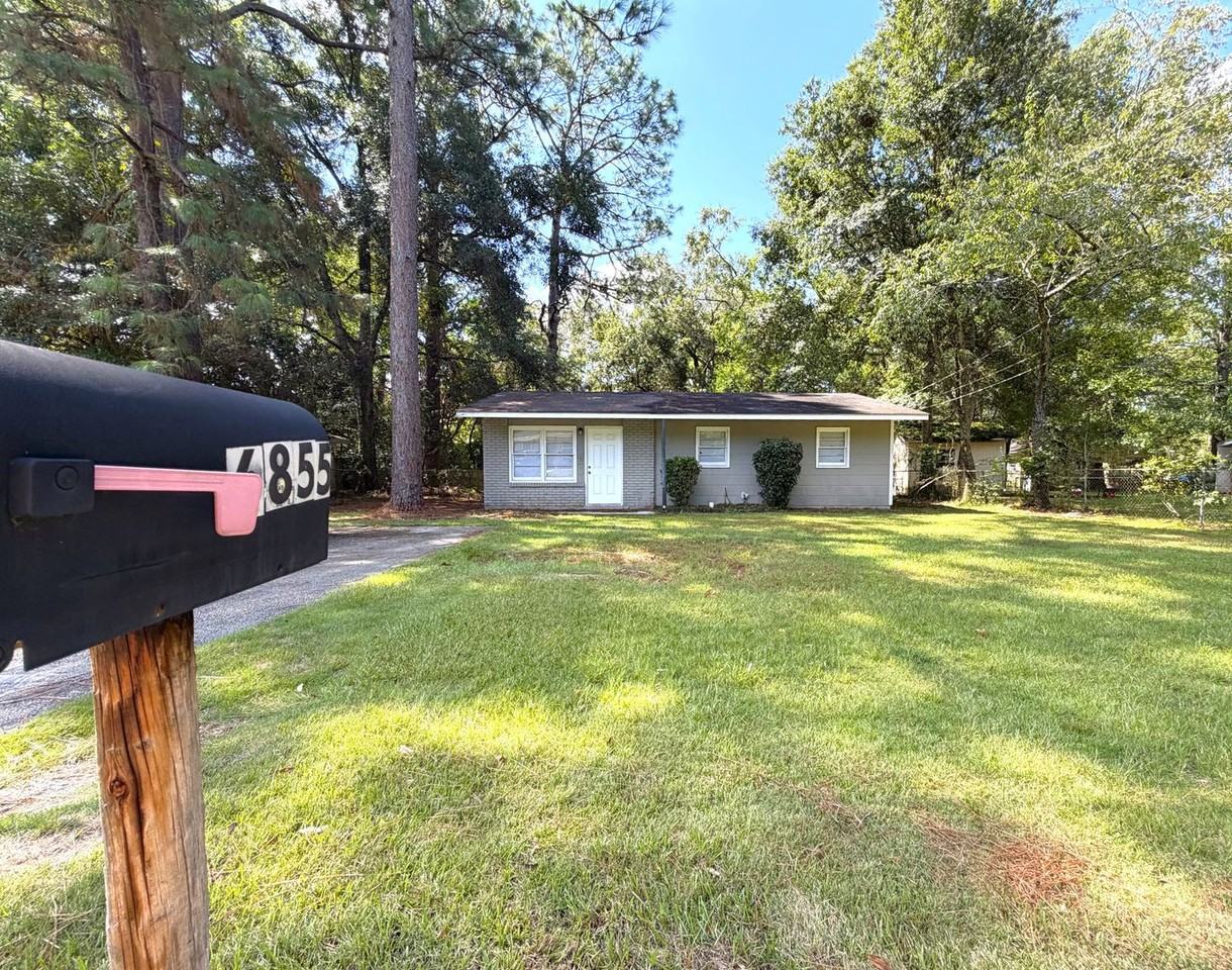 6855 Victor Rd - Photo 2 of 14