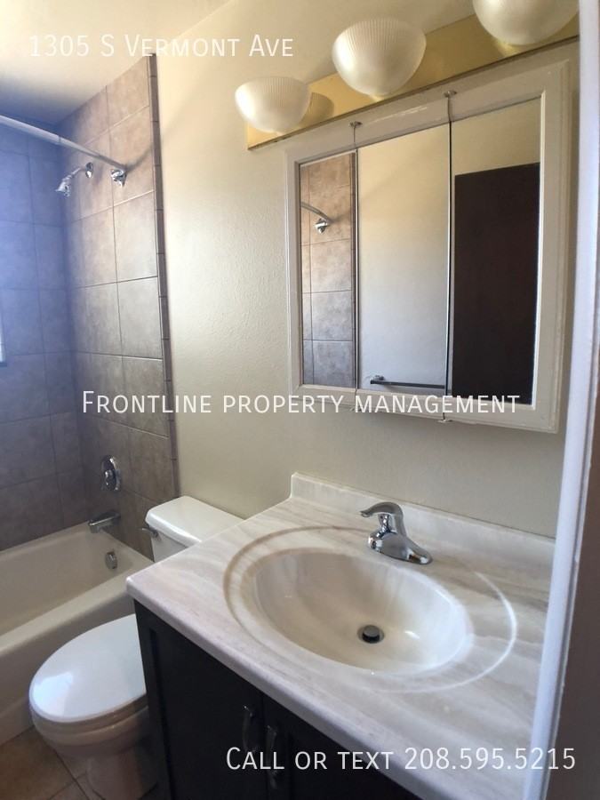 1305 S Vermont Ave - Photo 5 of 9