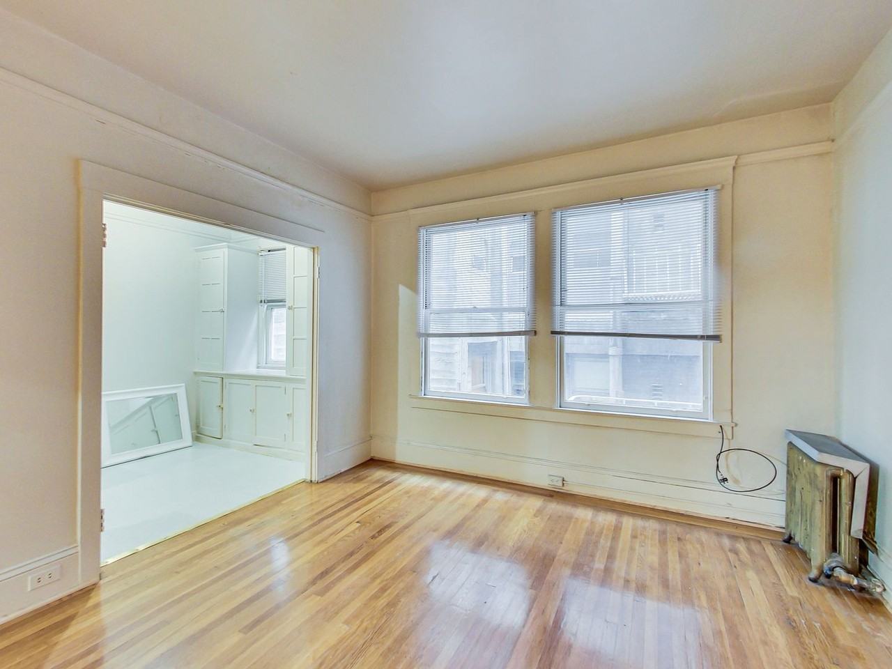 1112 Larkin St #202 - Photo 3 of 18