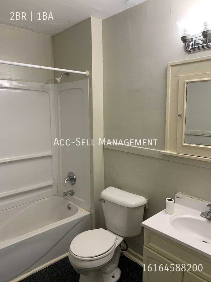 922 Martin Luther King Jr St Se #2 - Photo 5 of 10