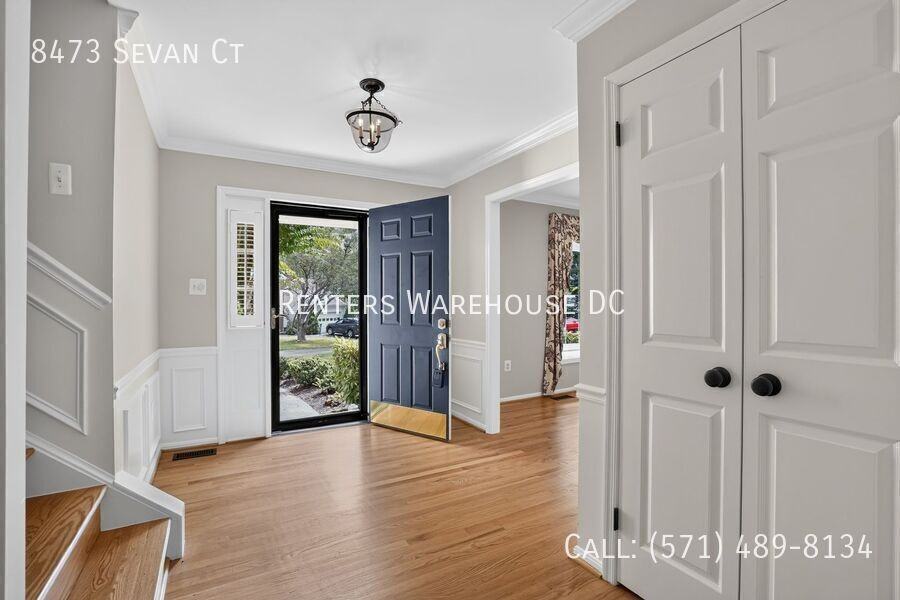 8473 Sevan Ct - Photo 2 of 23