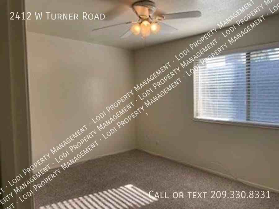2412 W Turner Rd - Photo 4 of 12