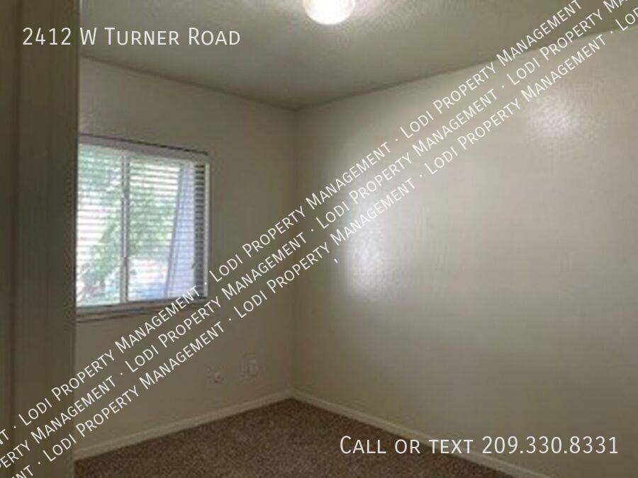 2412 W Turner Rd - Photo 5 of 12