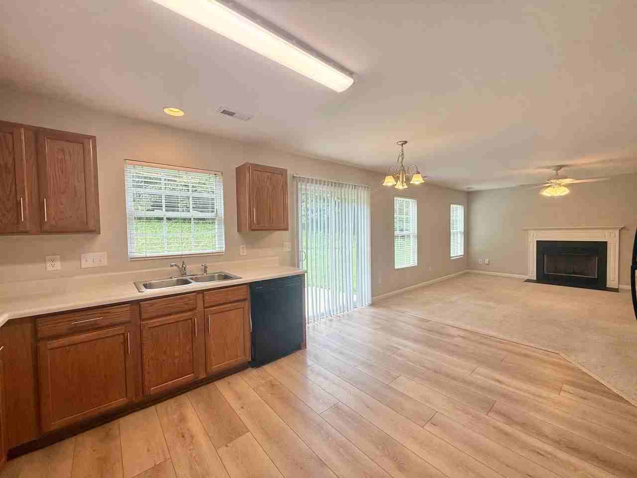 10 Red Sunset Ln - Photo 7 of 26