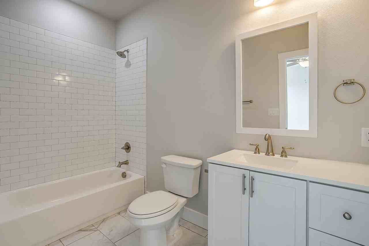 2716 Forest Park Blvd #2716FP27 - Photo 7 of 37