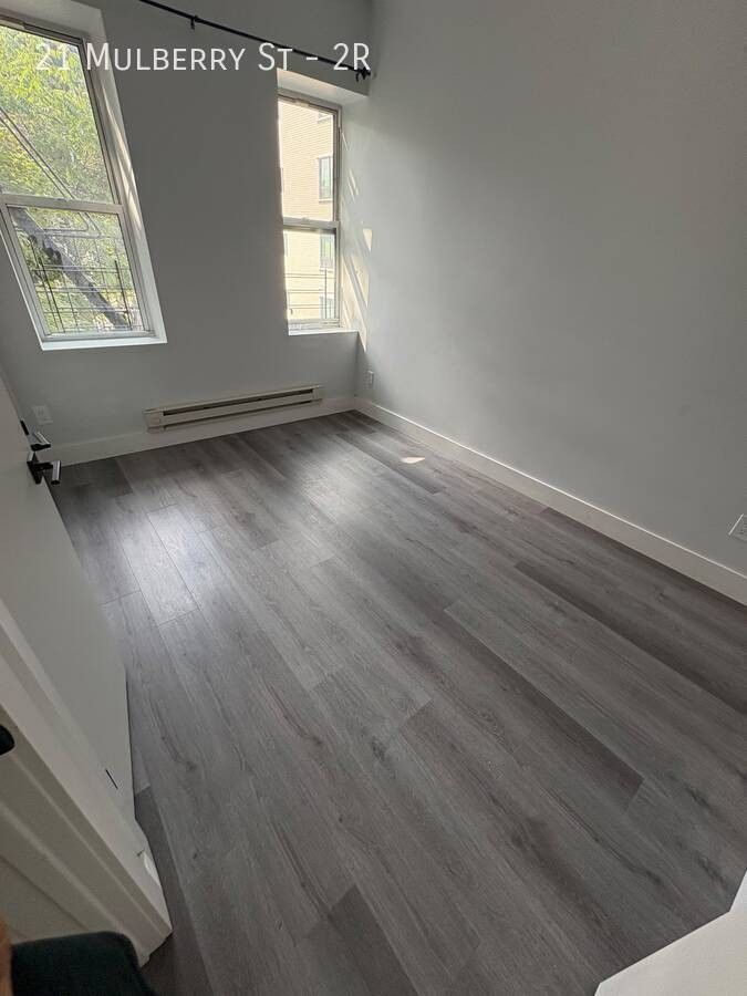 21 Mulberry St #2R - Photo 4 of 9