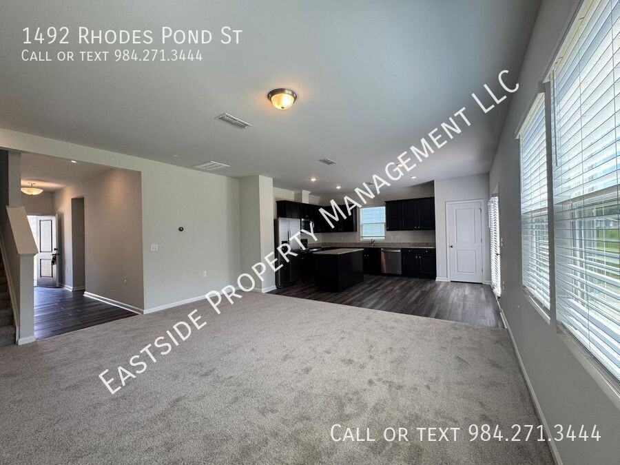1492 Rhodes Pond St - Photo 4 of 23