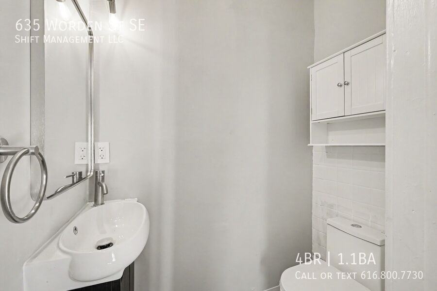 635 Worden St Se - Photo 6 of 17