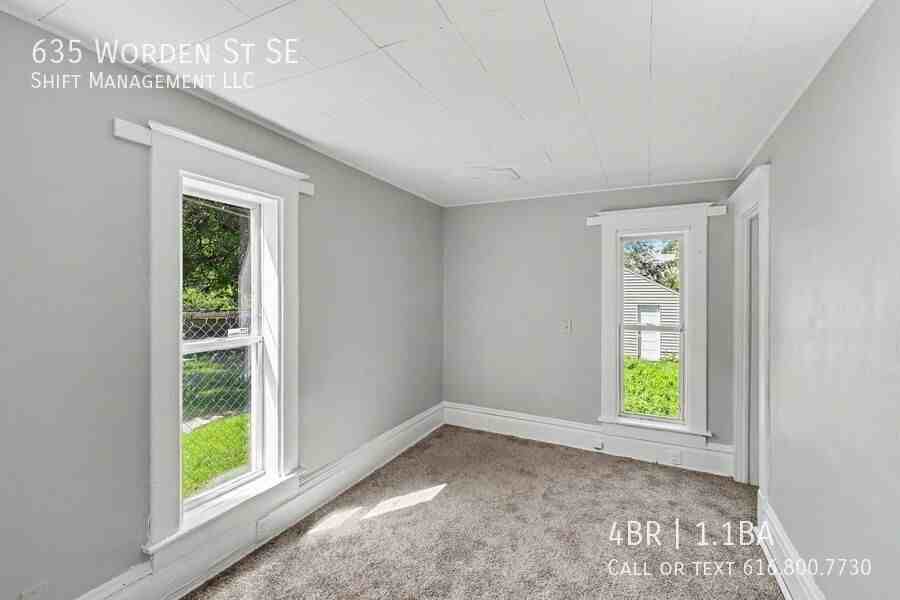 635 Worden St Se - Photo 7 of 17