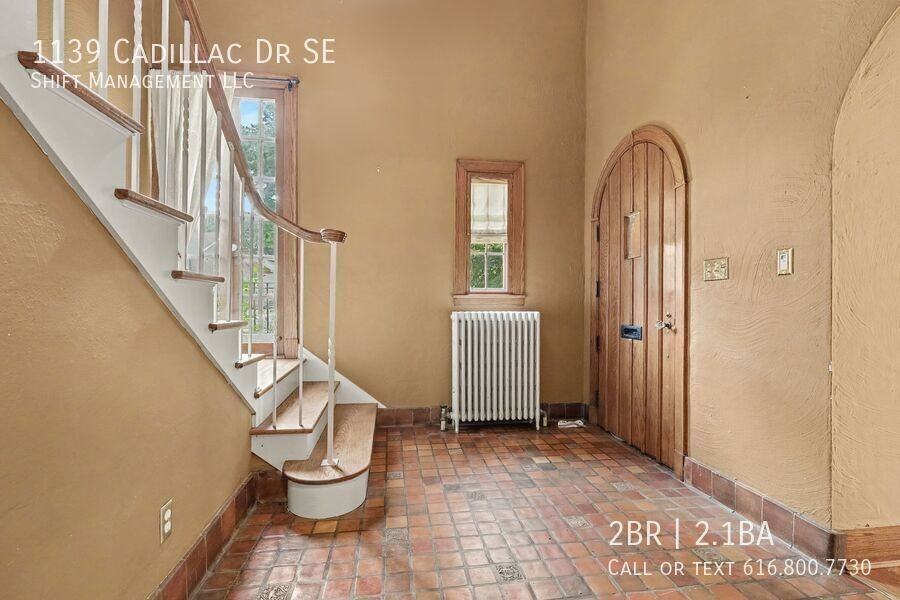 1139 Cadillac Dr Se - Photo 4 of 15