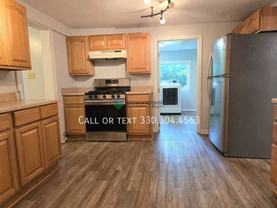 2226 Samuel Ave - Photo 1 of 1