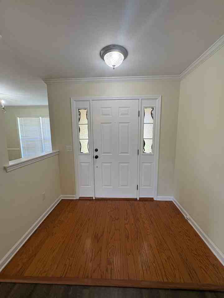 109 Sioux St - Photo 2 of 16