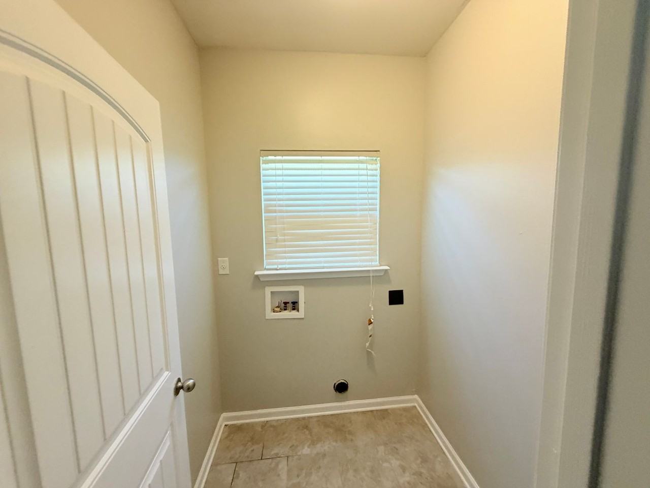 4264 Blake Cir - Photo 4 of 27