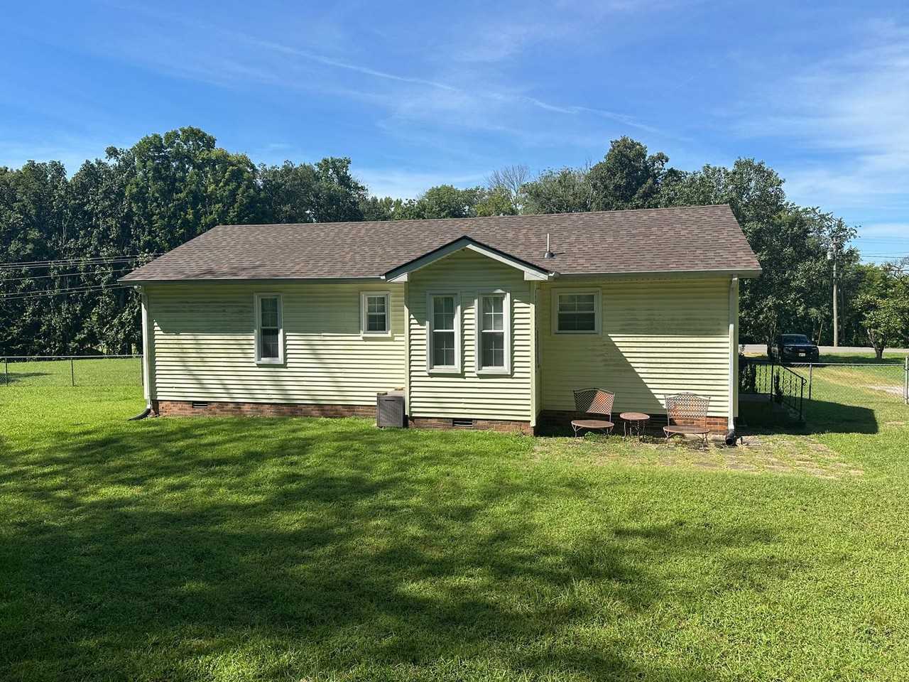3925 Beasleys Bend Rd - Photo 4 of 5