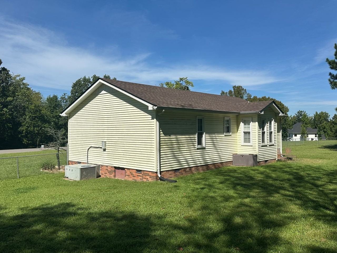 3925 Beasleys Bend Rd - Photo 5 of 5