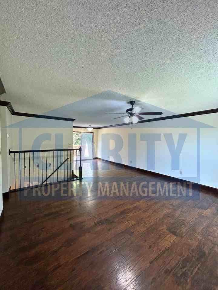 2218 Cloverleaf Cir Se - Photo 5 of 26
