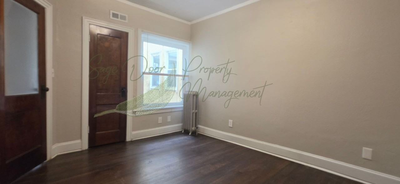 2805 Gillham Rd - Photo 4 of 24