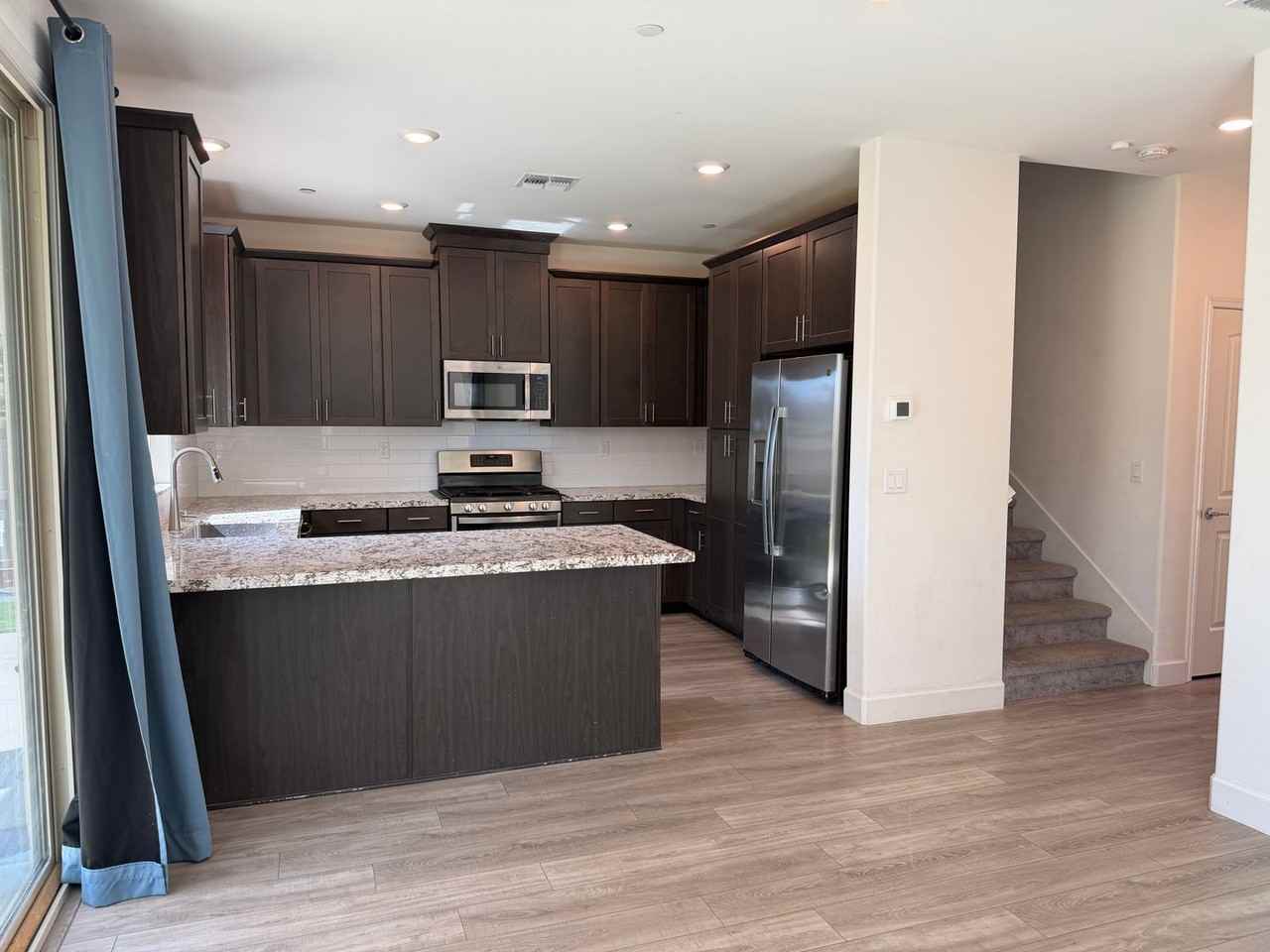 9486 Cheverny Way - Photo 5 of 32