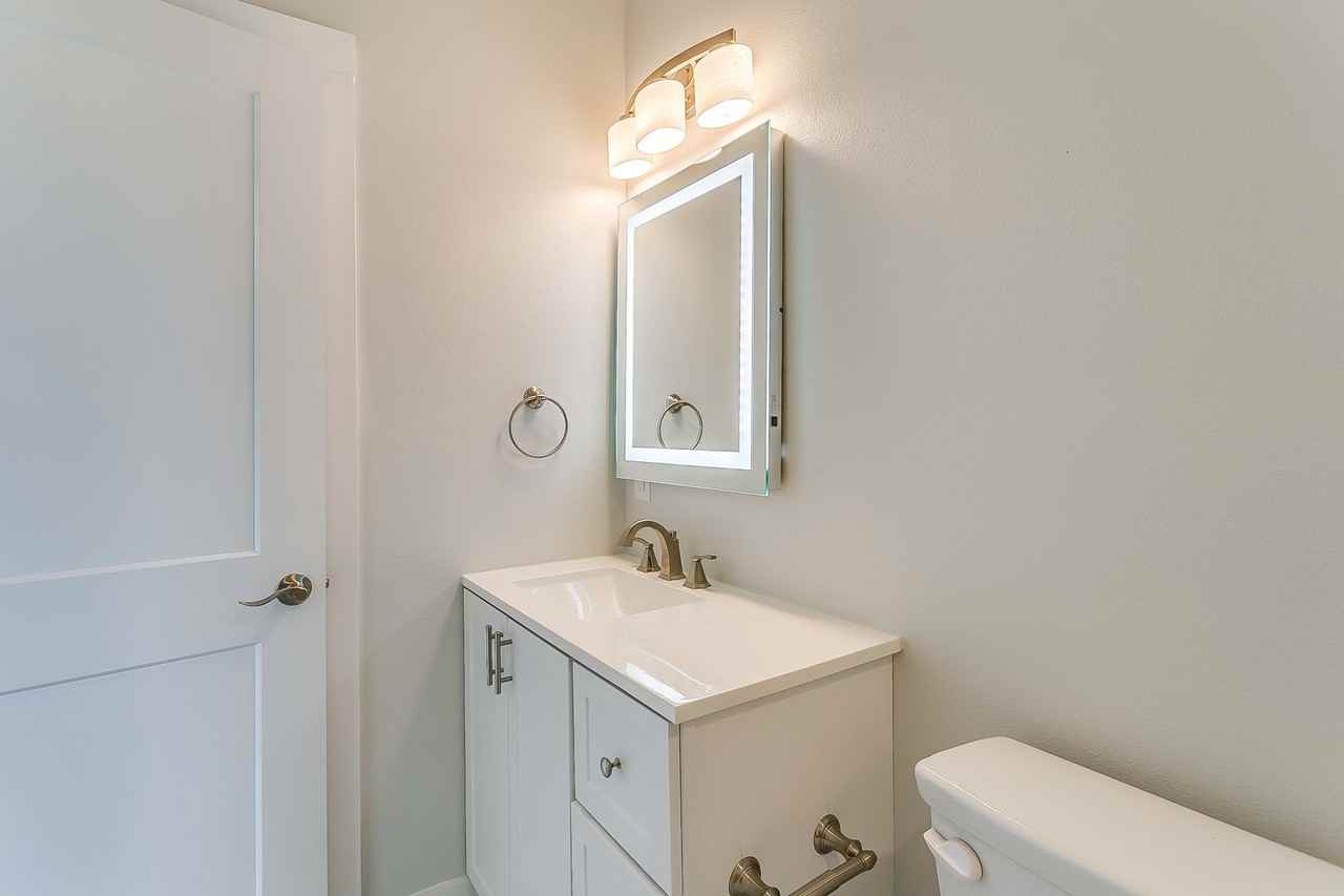 3210 Forest Park Blvd - Photo 4 of 45