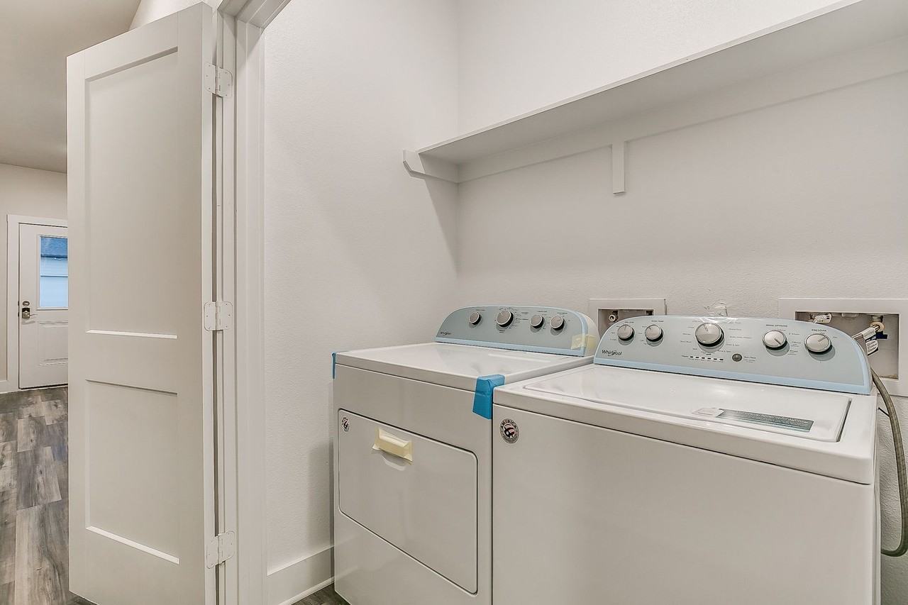 3145 Forest Park Blvd - Photo 4 of 46