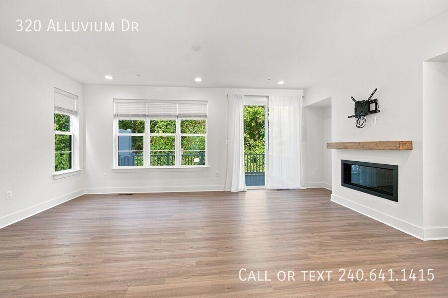 320 Alluvium Dr - Photo 2 of 25