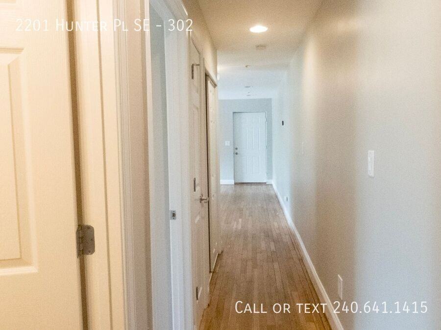 2201 Hunter Pl Se #302 - Photo 6 of 21