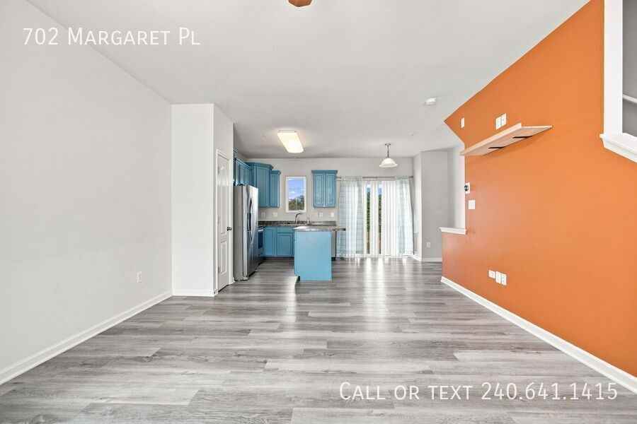 702 Margaret Pl - Photo 3 of 18