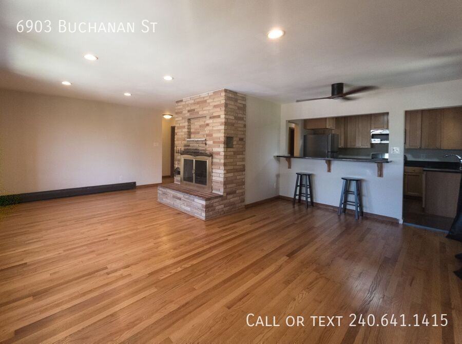 6903 Buchanan St - Photo 2 of 28
