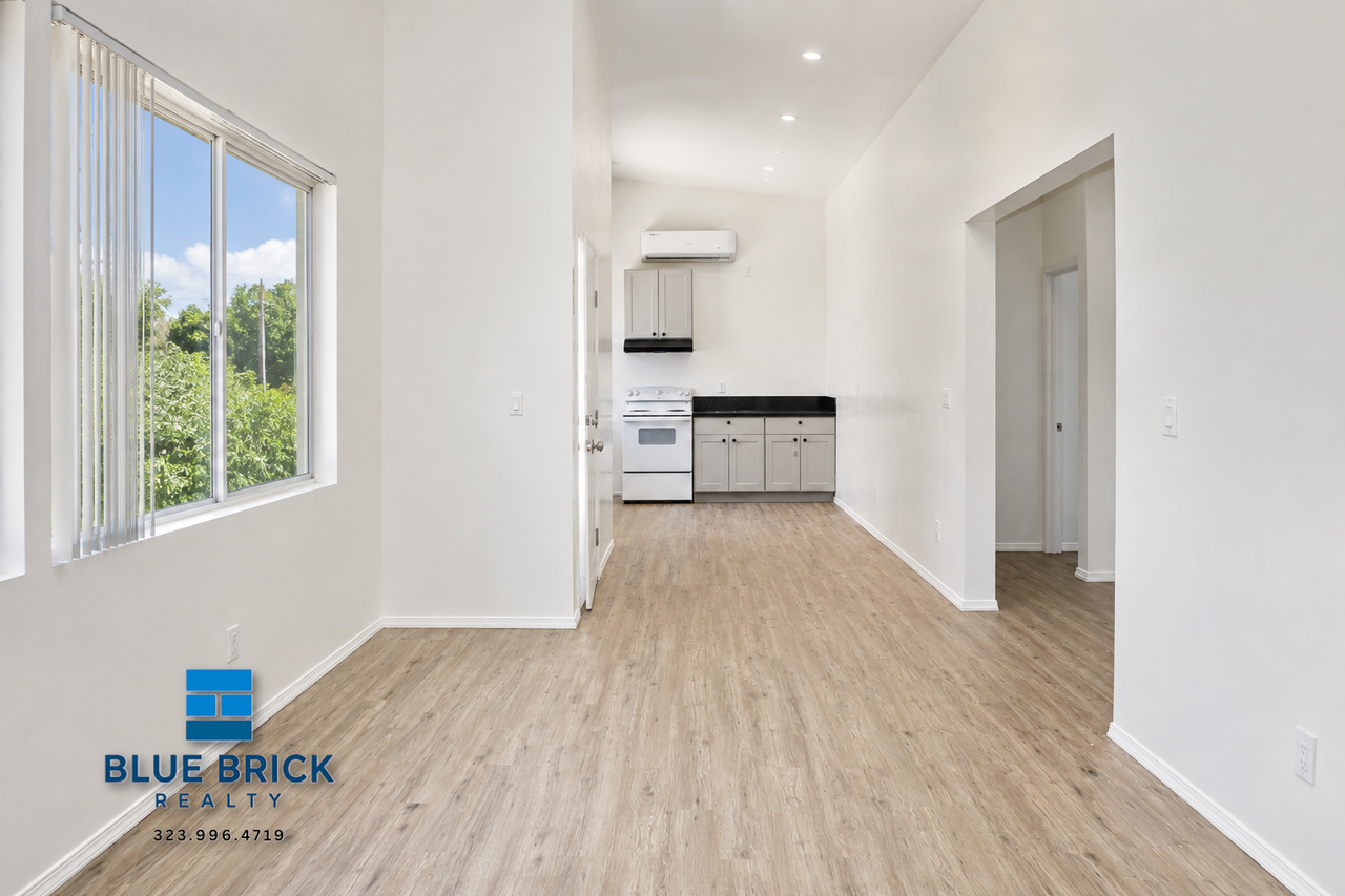 13441 Vanowen St #1 - Photo 2 of 21