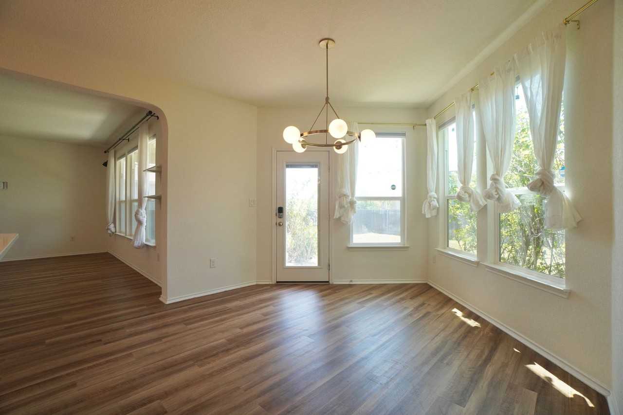 7917 Big Wind Way - Photo 4 of 45