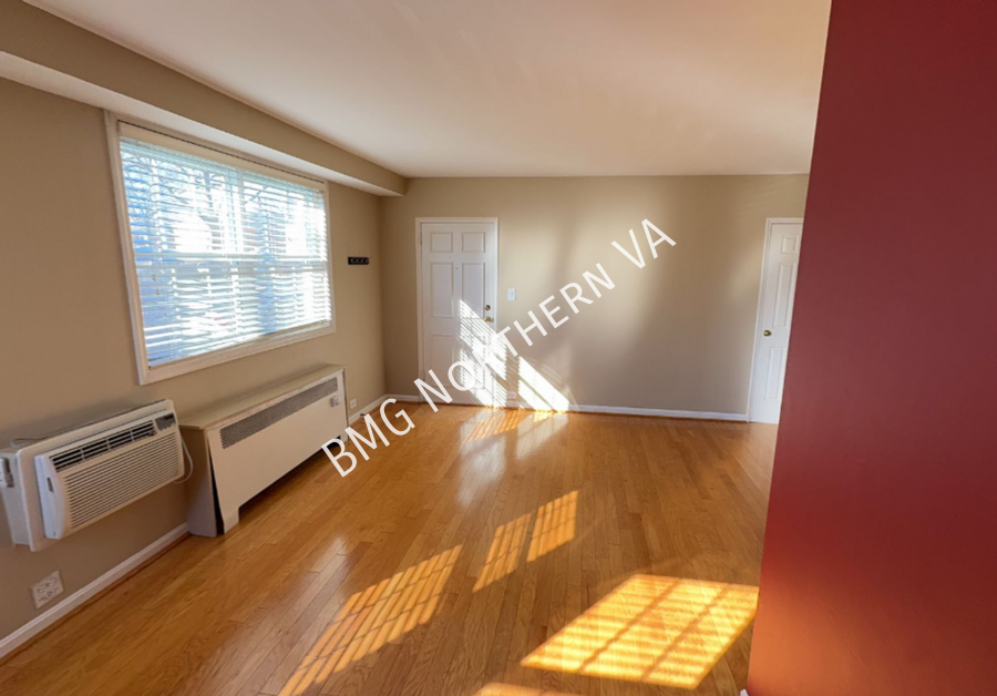 209 N Trenton St #3 - Photo 4 of 7