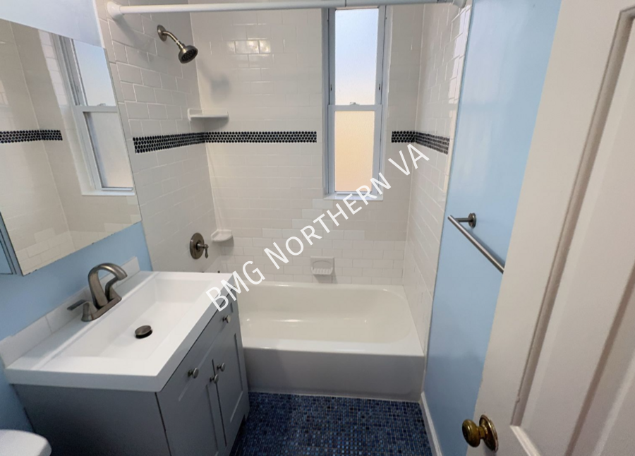 209 N Trenton St #3 - Photo 7 of 7