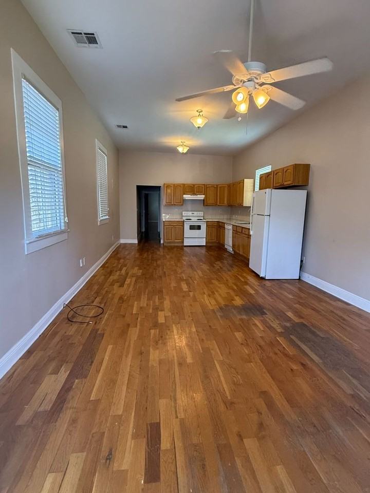 2514 Cleveland Ave - Photo 3 of 8