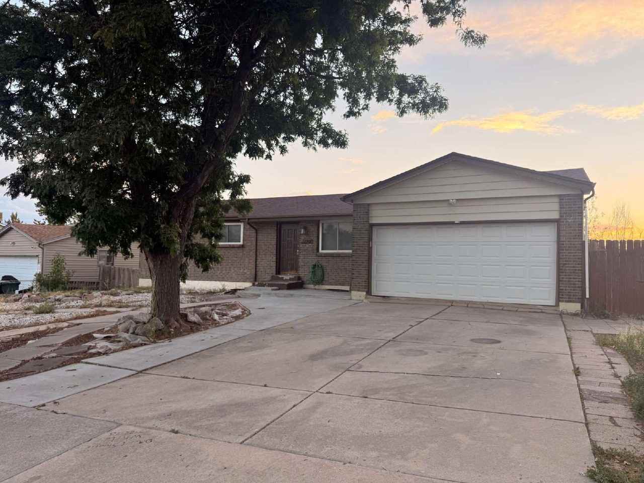 1286 Croke Dr - Photo 2 of 26