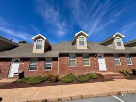 featured image of 1029 Shenandoah St #107