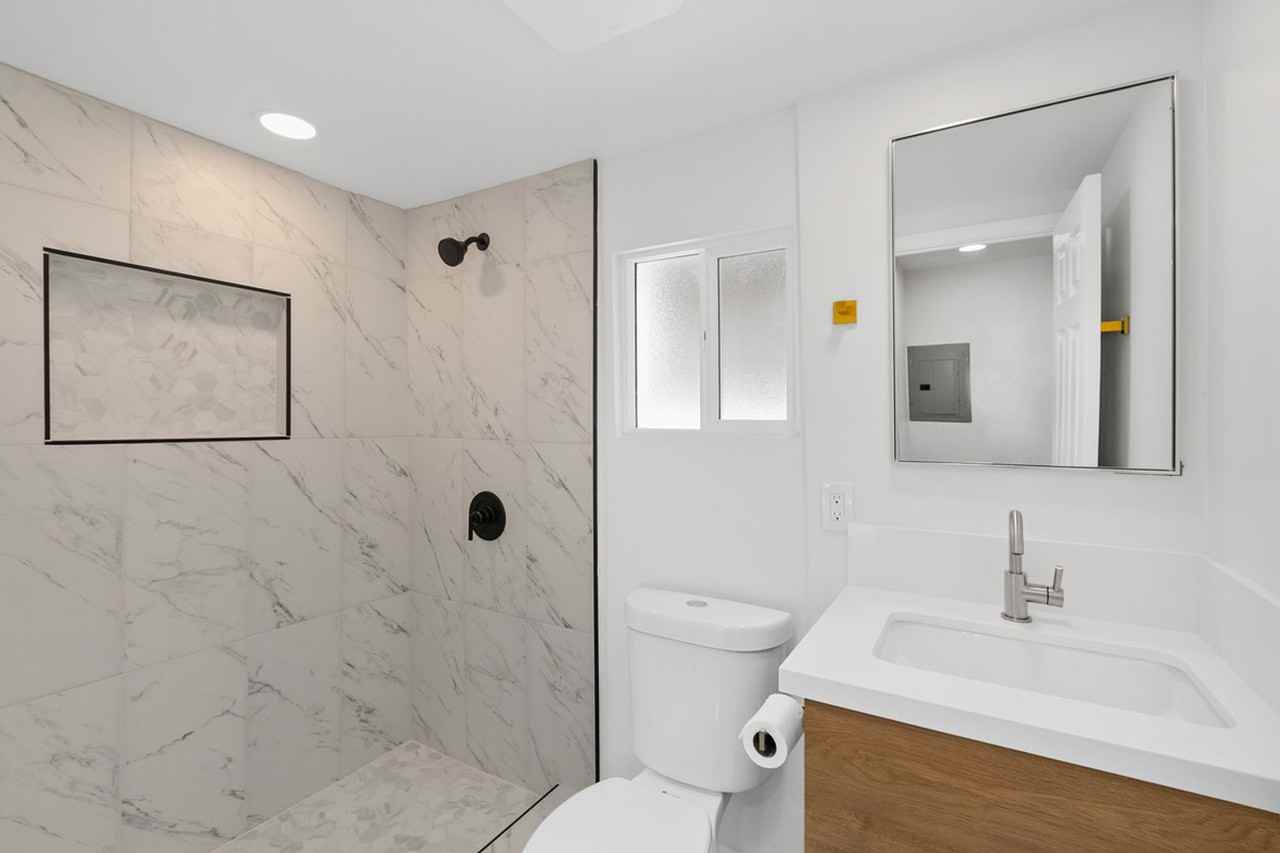 4554-58 North Ave - Photo 4 of 50