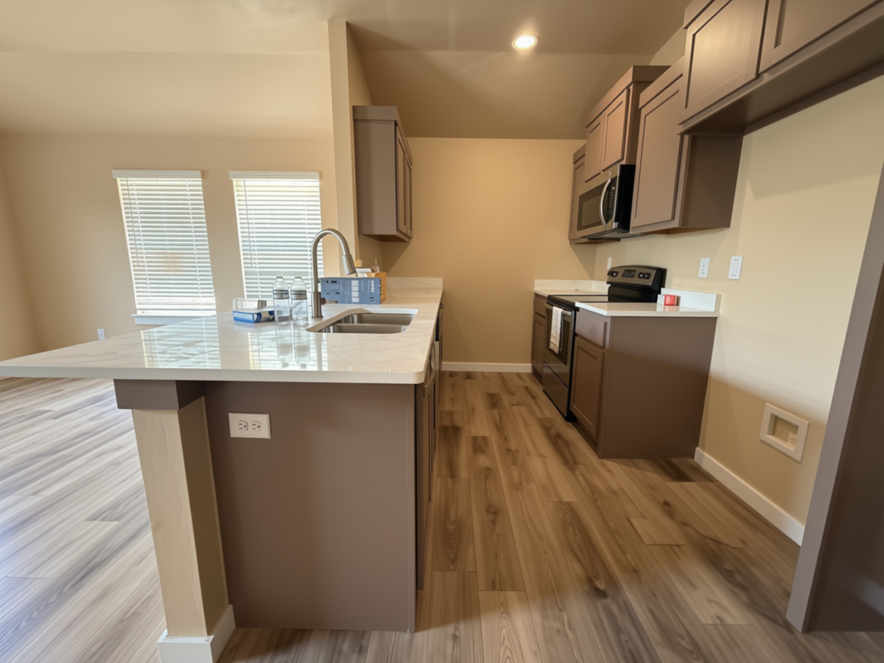 313 Nw Arlington Ave - Photo 6 of 10