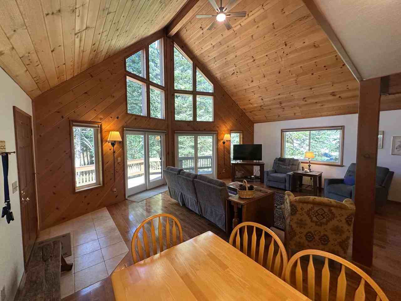 11368 Lucerne Ln - Photo 4 of 19