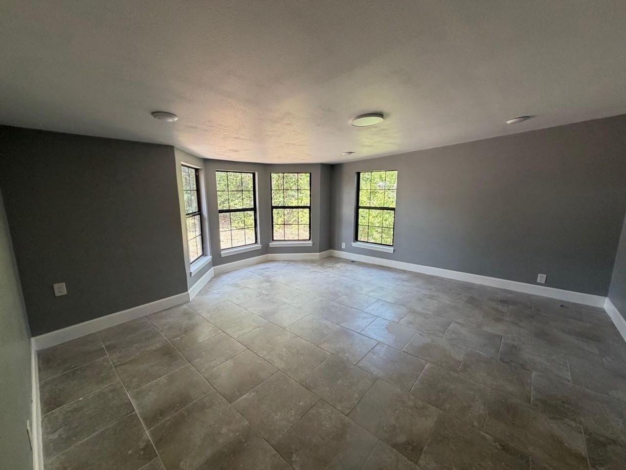 151 Darden Dr - Photo 3 of 11