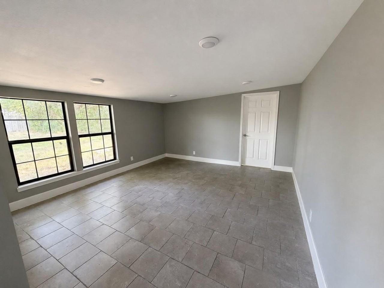 151 Darden Dr - Photo 4 of 11