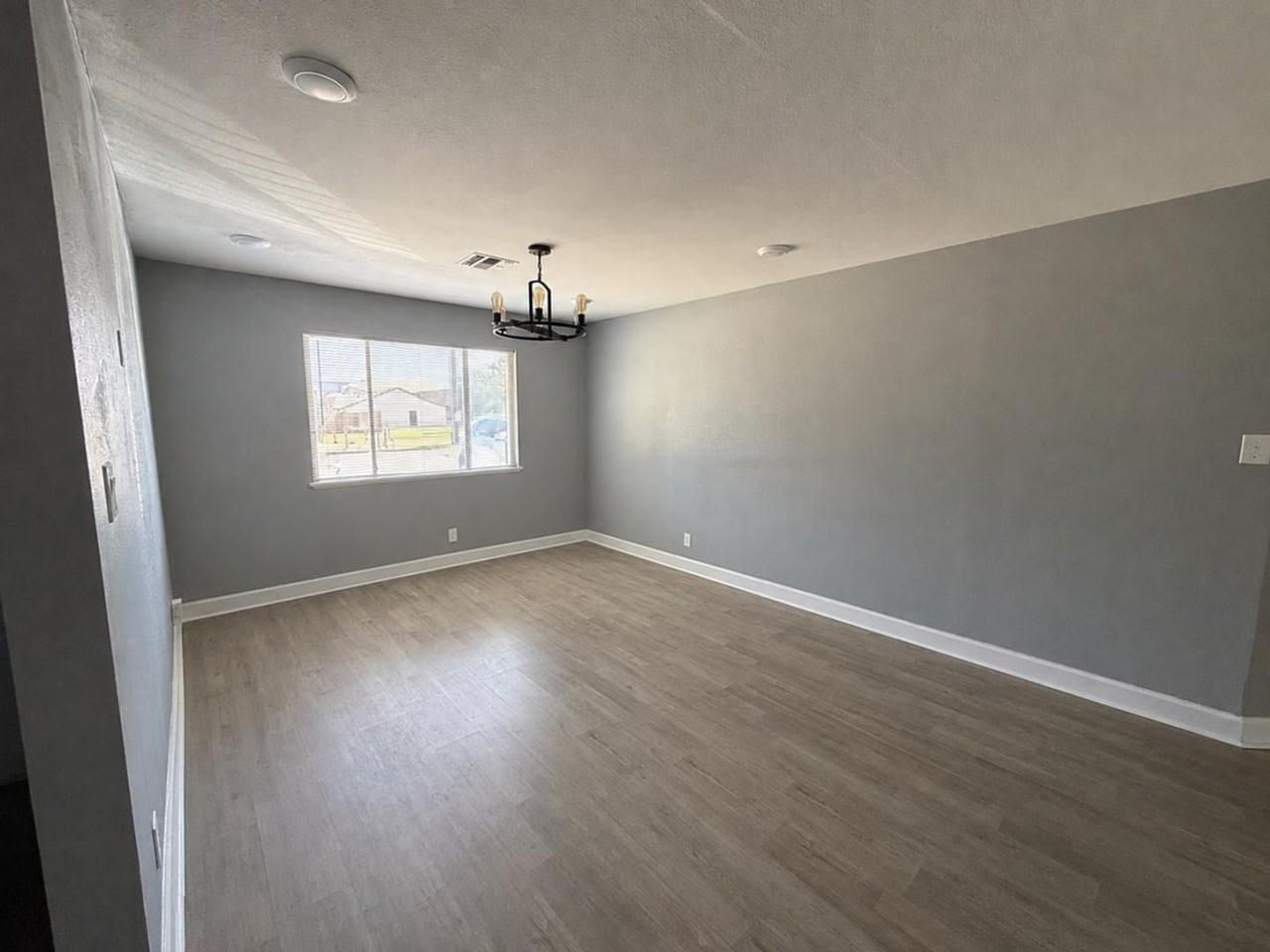 151 Darden Dr - Photo 5 of 11