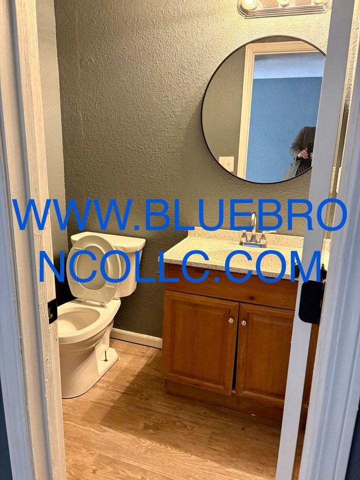 116 Sw Oxford Pl - Photo 2 of 12