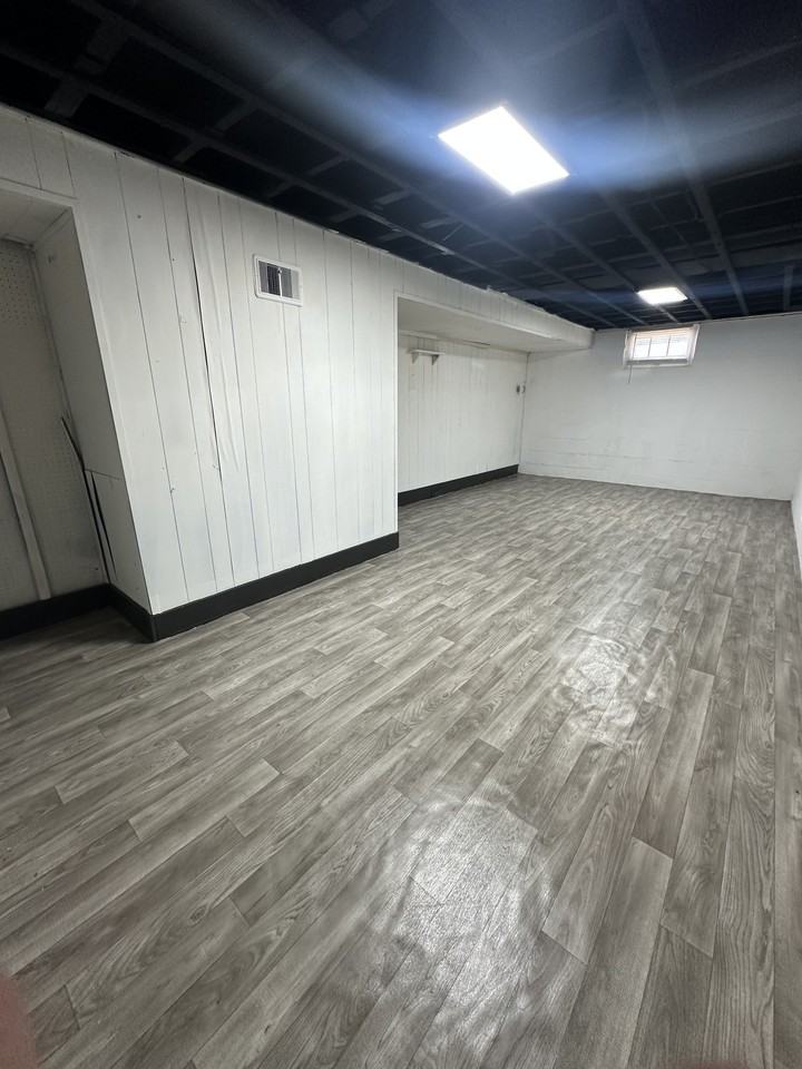 231 Sheridan Dr - Photo 4 of 13
