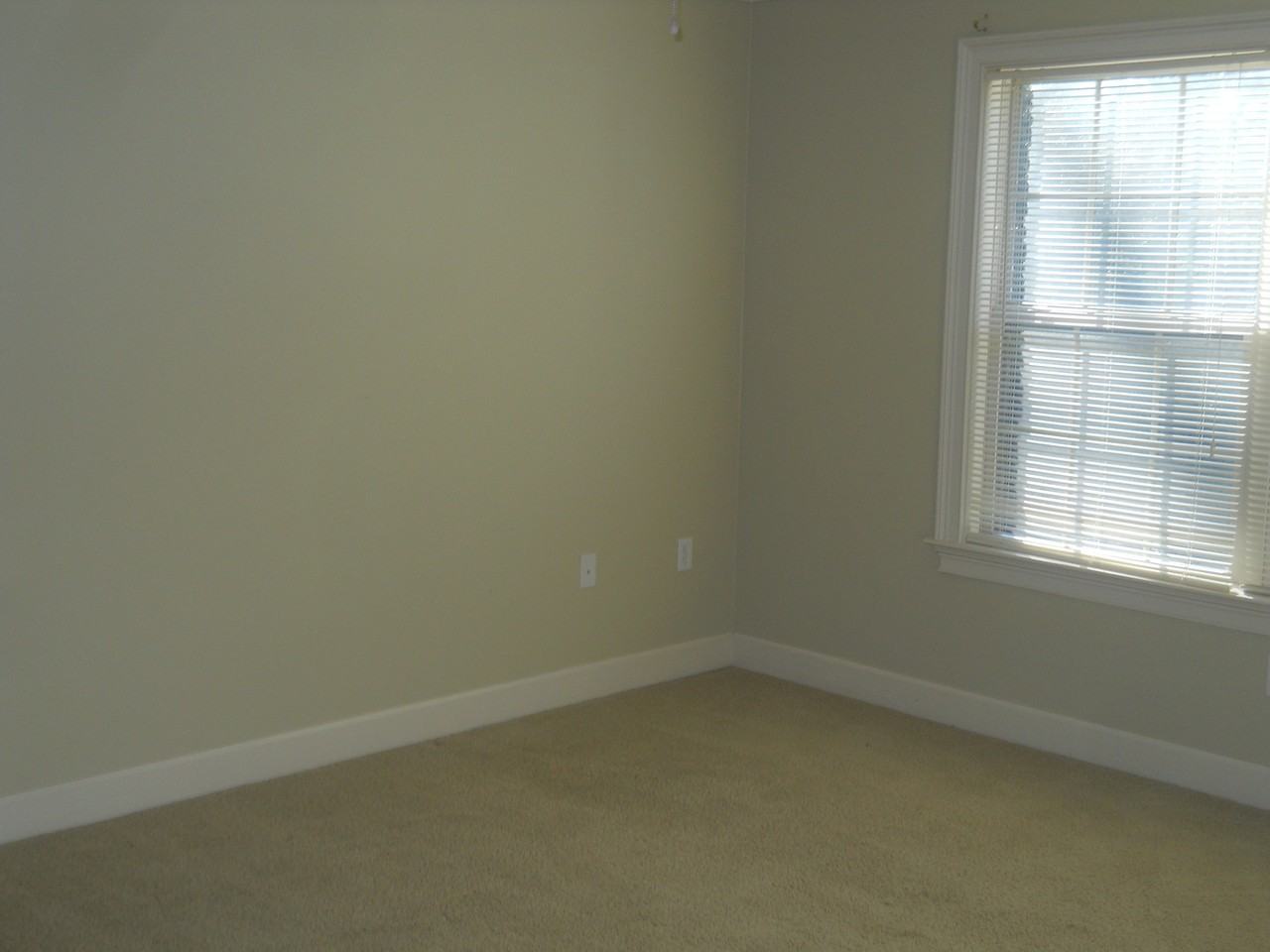 3406 N Barack Obama Blvd Apt H - Photo 5 of 12