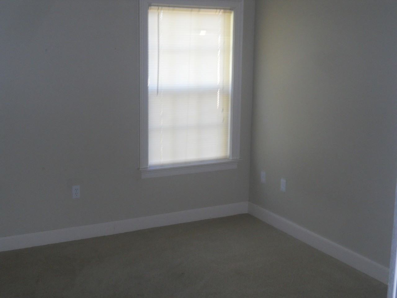 3406 N Barack Obama Blvd Apt H - Photo 6 of 12
