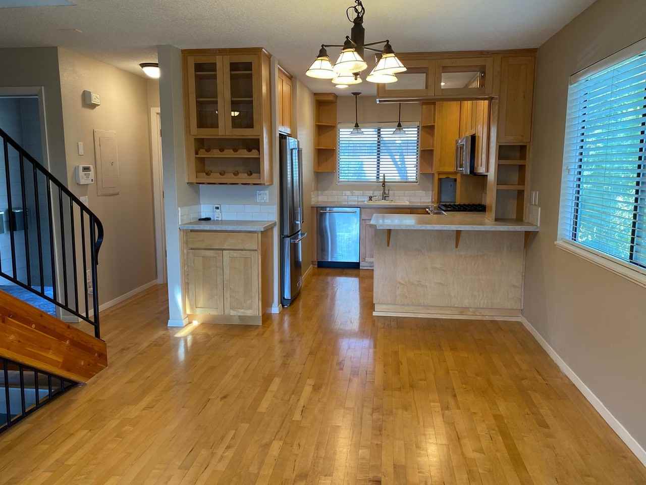 4240 Sw View Point Ter - Photo 2 of 15
