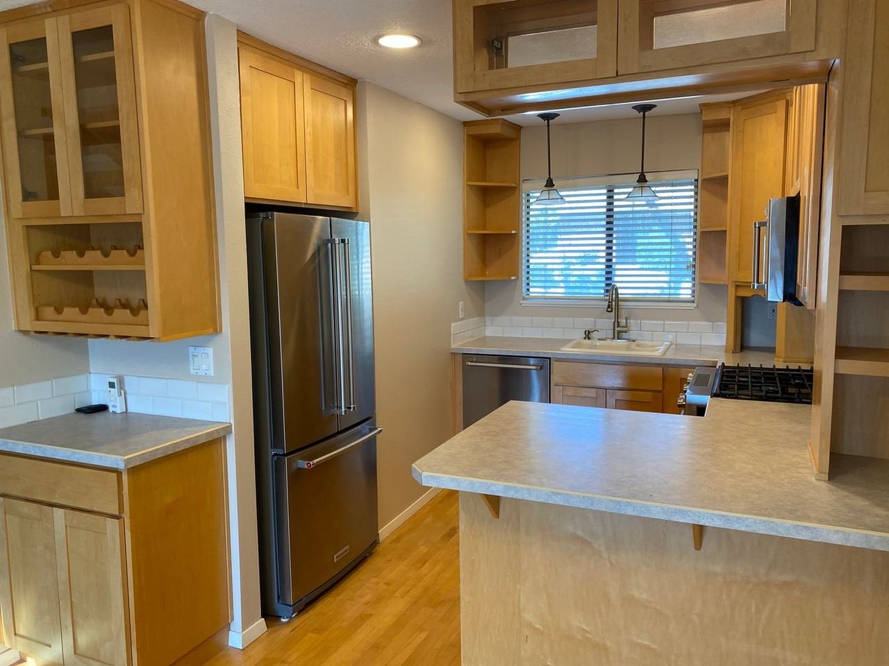 4240 Sw View Point Ter - Photo 3 of 15