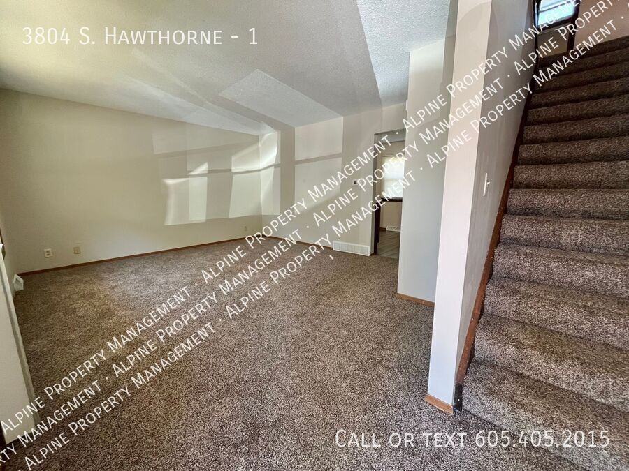 3804 S Hawthorne Ave #1 - Photo 5 of 26