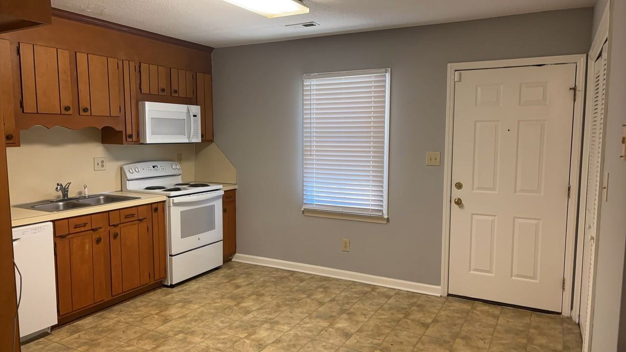 731 731 W Marion Street A&B - Photo 2 of 14